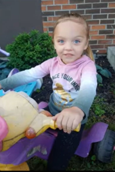 Qadın “Süngər Bob”un əmri ilə üç yaşlı qızını öldürdü - FOTO