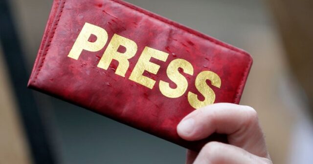 Jurnalistlər üçün vəsiqə nümunələri hazırlandı