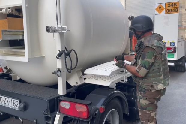 Bakıda hərbi sursat aşkarlanıb - FOTO