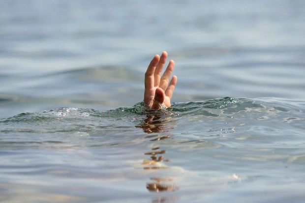 Şəkidə yeniyetmə göldə batıb