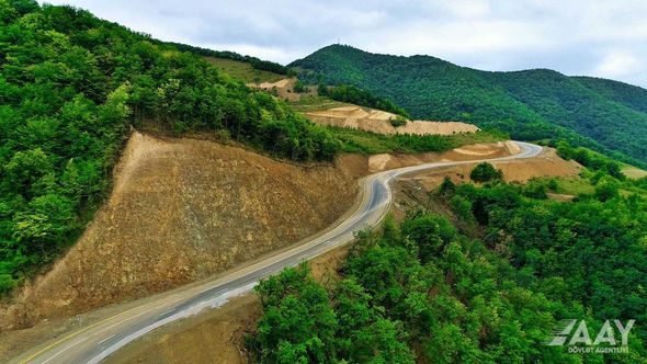 Laçın şəhərinə daxil olmadan yeni avtomobil yolunun tikintisi yekunlaşıb - FOTO
