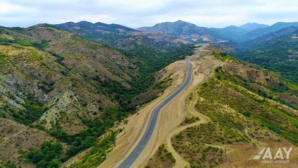 Laçın şəhərinə daxil olmadan yeni avtomobil yolunun tikintisi yekunlaşıb - FOTO