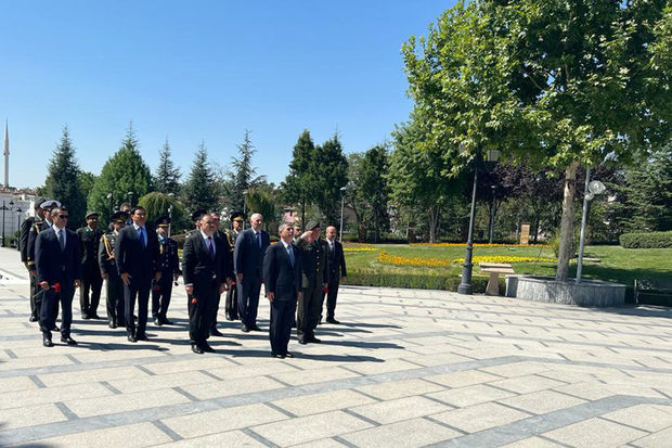 Zakir Həsənov Ankarada səfərdədir