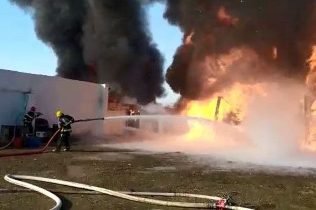 Səngəçalda güclü yanğın: 50 ton dizel, yük avtomobili, kafe