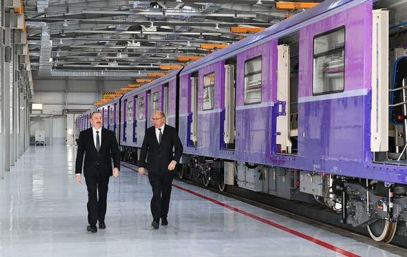 İlham Əliyev “Xocəsən” metro stansiyasının açılışında iştirak edib - FOTO