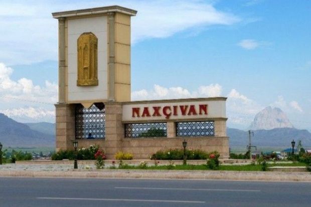 Taksi sürücüləri Vasif Talıbovun qadağasına etiraz edirlər