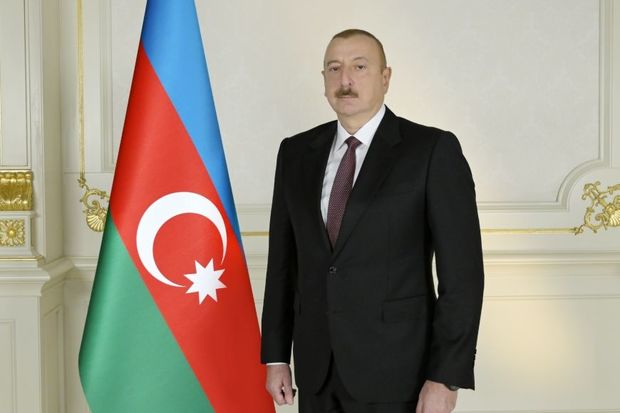 İlham Əliyev Bakıda Mərkəzi Parkın ikinci hissəsinin açılışında iştirak etdi