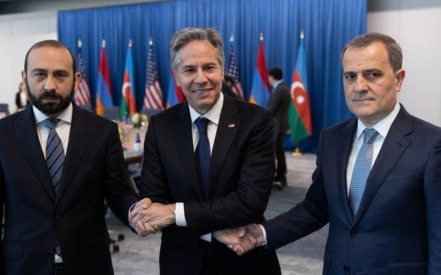 Blinkenin iştirakı ilə Azərbaycan və Ermənistan XİN rəhbərlərinin görüşü keçirilib