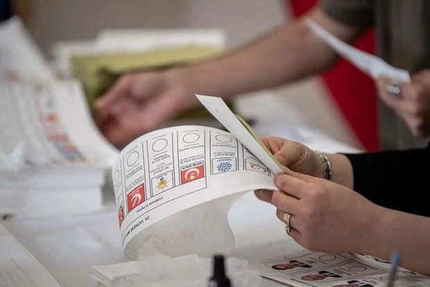 Türkiyə seçkilərində son rəqəmlər: Ərdoğan liderdir