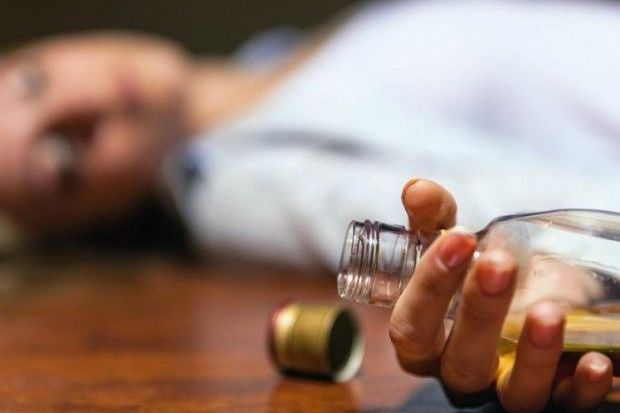 Sabirabadda 17 yaşlı qız intihar edib