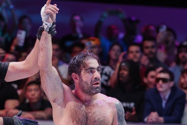 Rafael Ağayev “Karate Combat”da ABŞ idmançısına qalib gəldi