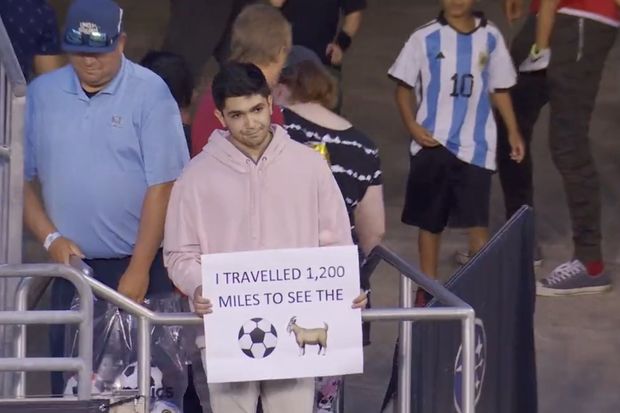 Messini görmək üçün iki min kilometr yol qət etdi, arzusu ürəyində qaldı