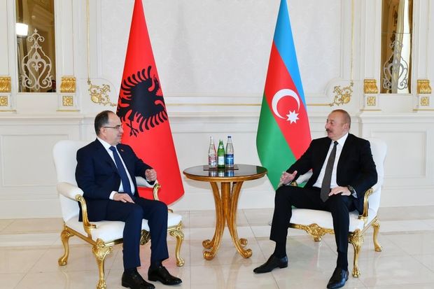 Azərbaycan və Albaniya prezidentlərinin təkbətək görüşü keçirilib