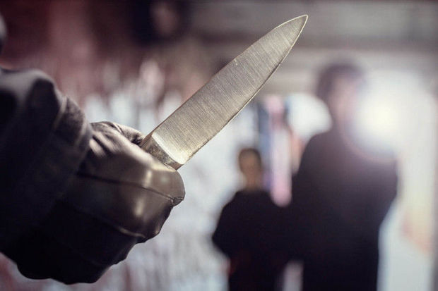 Paytaxtda bıçaqlanma: Bir nəfər ölüb, iki nəfər yaralanıb