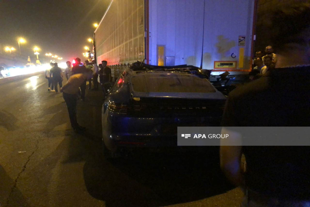 Bakıda yol qəzasında xəsarət alan tanınmış blogerin qolu amputasiya edilib, ölən var