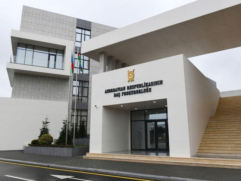 Bakıda azyaşlı özünü güllələyib