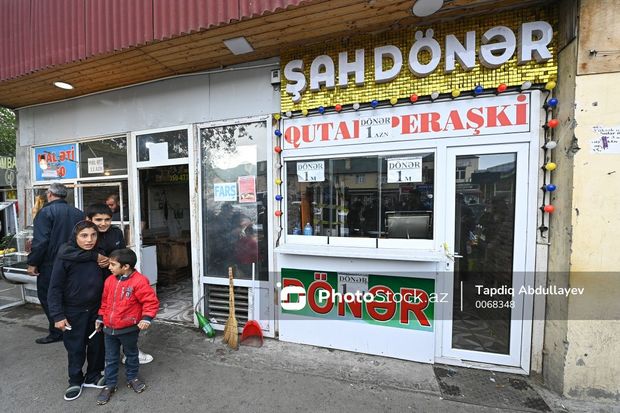 Bakıda uşaqların zəhərlənməsinə səbəb olan dönərxananın fəaliyyəti dayandırılıb