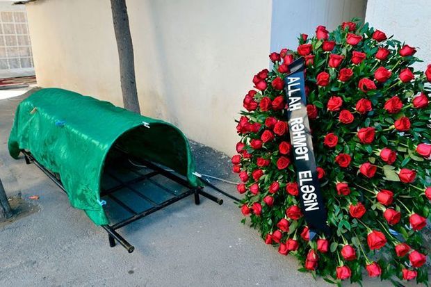 Azərbaycanda məktəb direktoru vəfat edib - FOTO