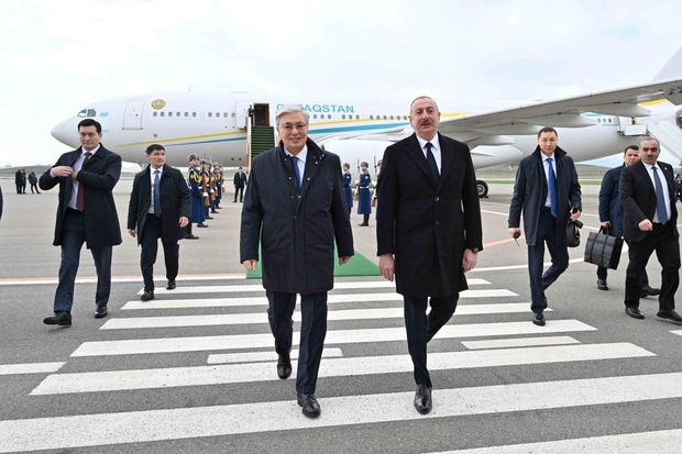 İlham Əliyev Kasım-Jomart Tokayevi Füzulidə qarşıladı