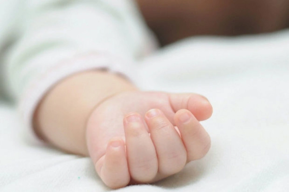 Şəmkirdə ikiyaşlı uşaq zəhərlənərək ölüb