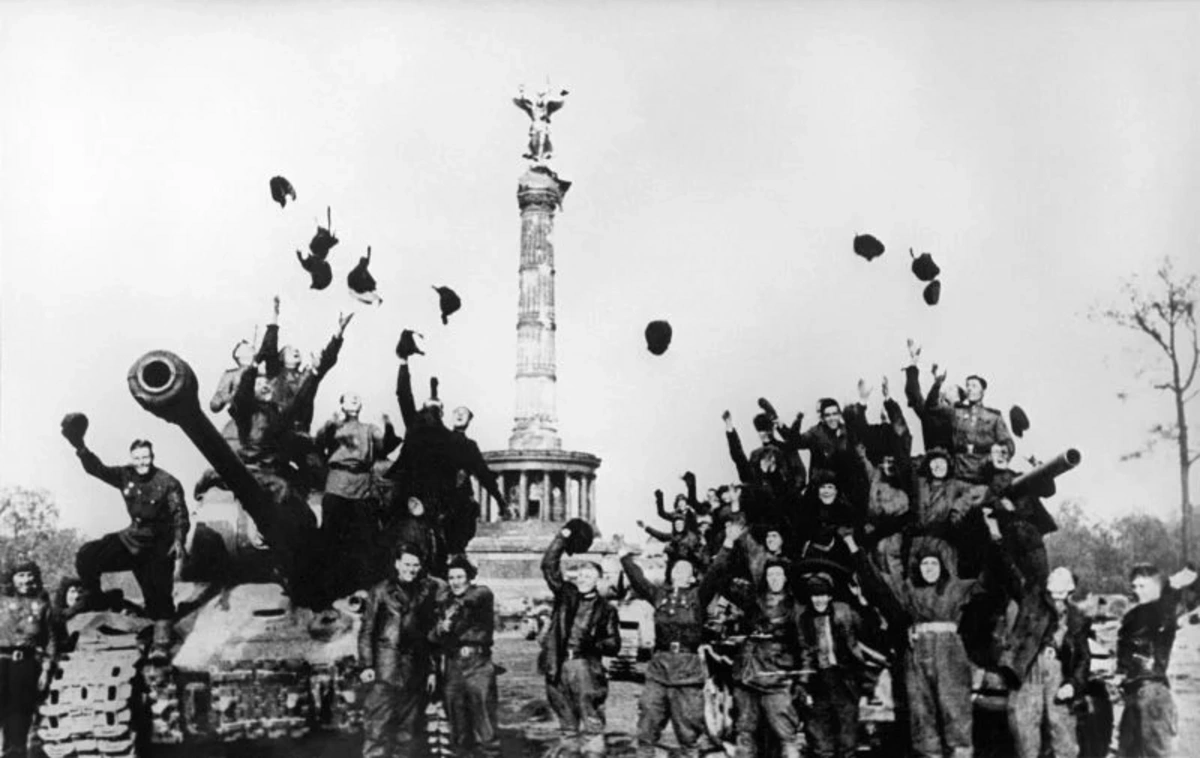 Faşizm üzərində qələbədən 80 il ötür