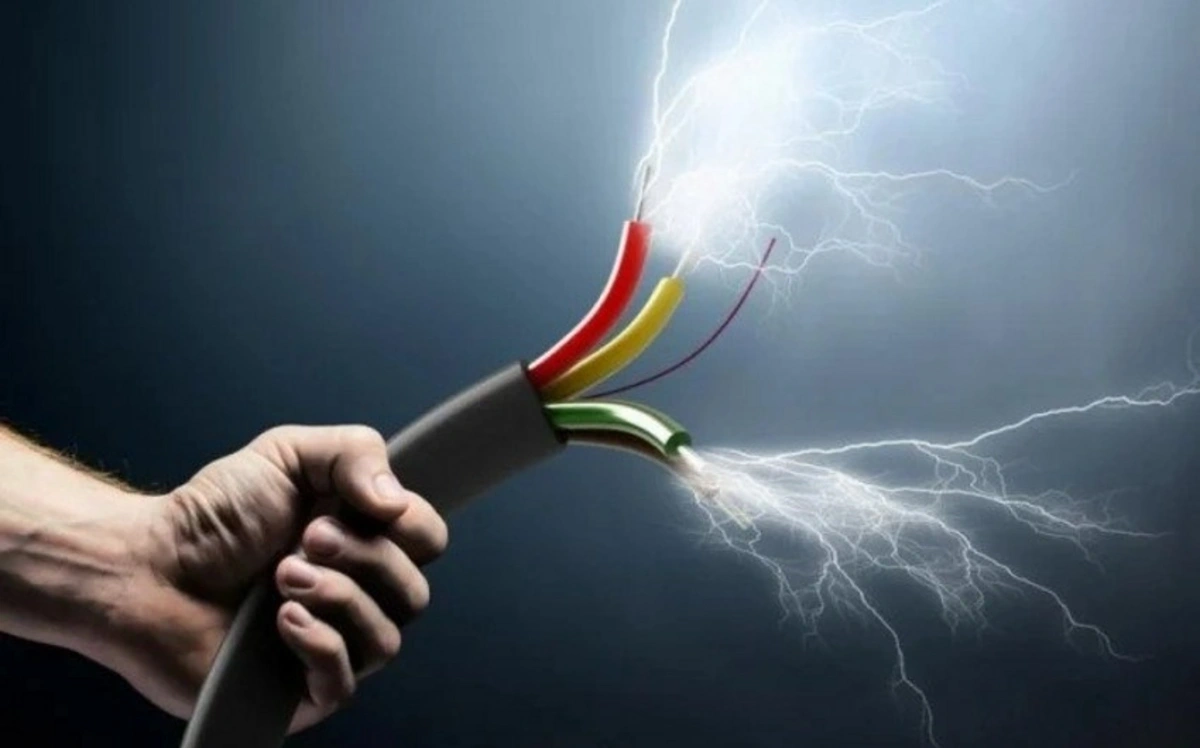 Şəmkirdə 29 yaşlı oğlanı elektrik cərəyanı vurub
