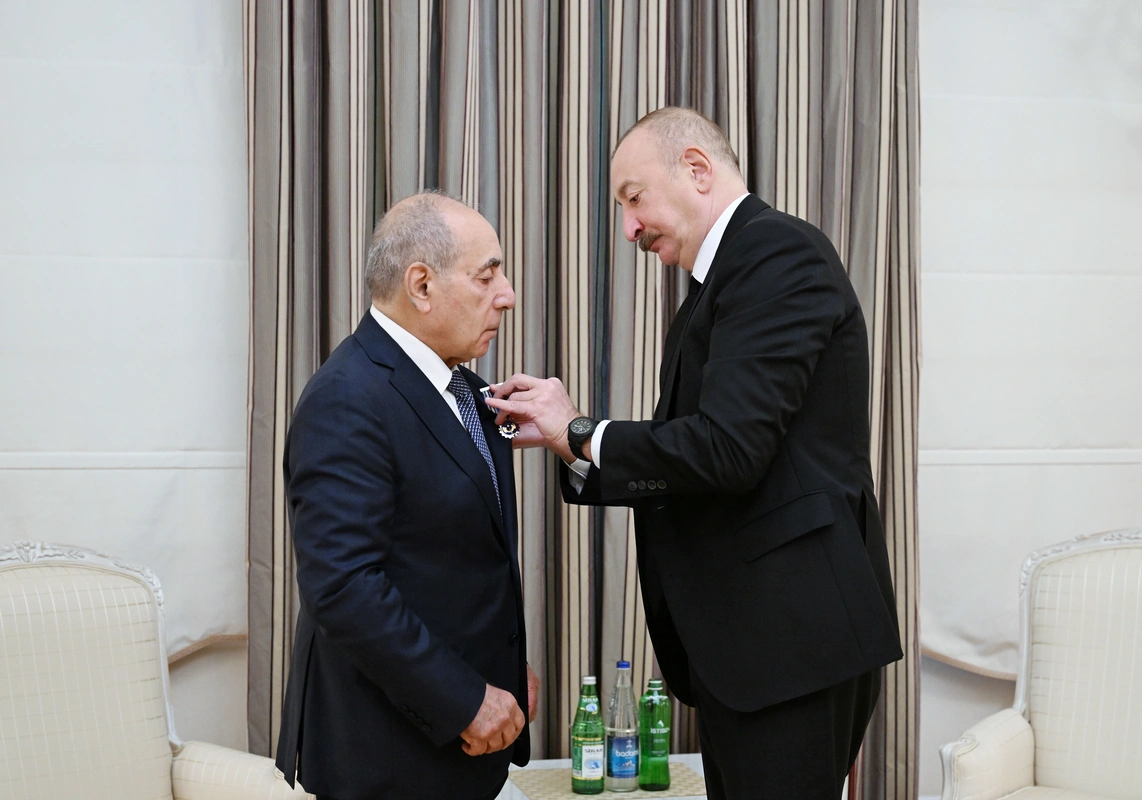 Prezident İlham Əliyev Yaqub Eyyubova 