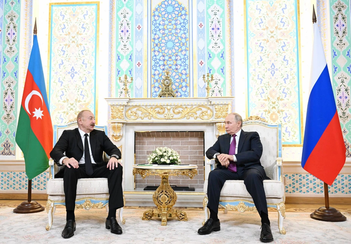 Vladimir Putin İlham Əliyevə zəng edib