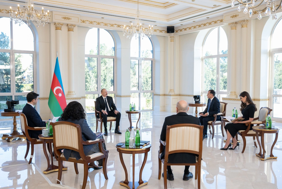 Prezident İlham Əliyev yerli televiziya kanallarına müsahibə verib