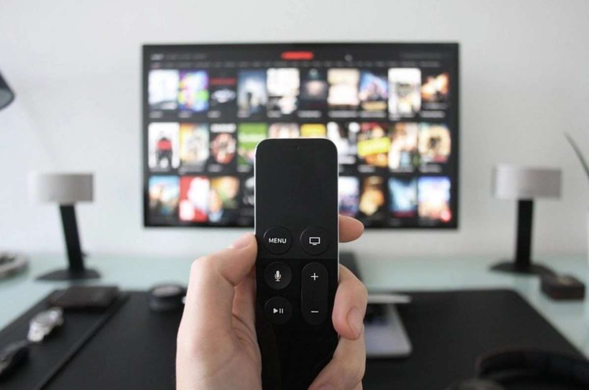 Azərbaycanda bir neçə telekanalın yayımı müvəqqəti dayandırılır - SƏBƏB