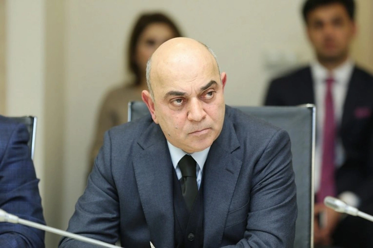 İlham Əliyev İqbal Hüseynovu vəzifəsindən azad etdi