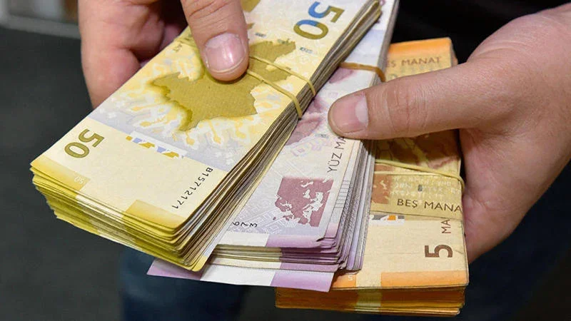 Prezident minimum əməkhaqqı ilə bağlı qanunda dəyişikliyi TƏSDİQLƏDİ