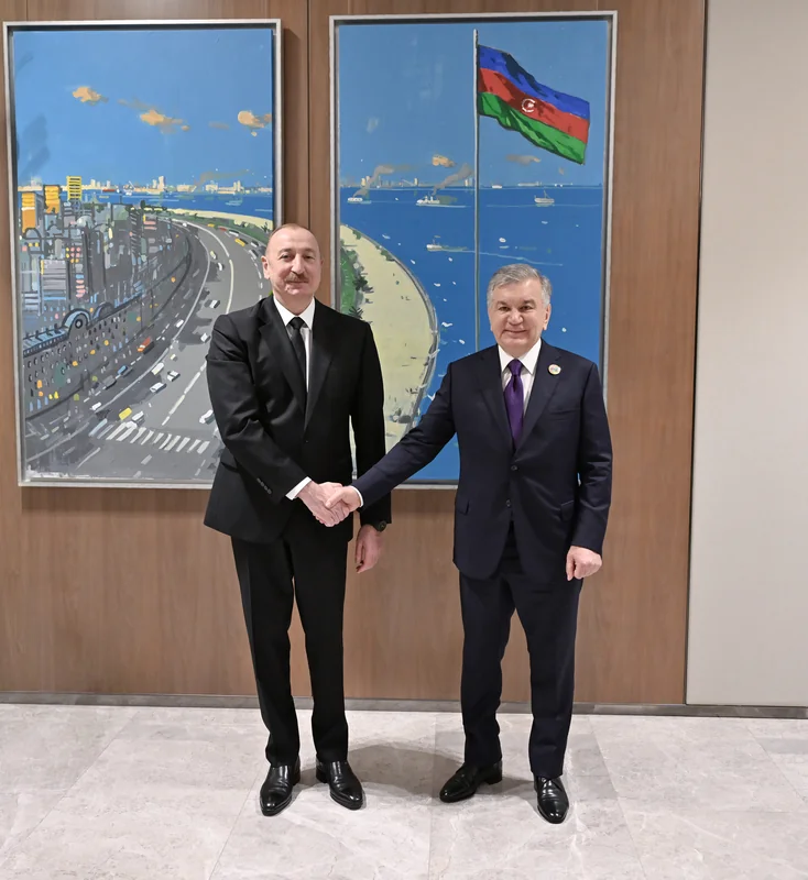 İlham Əliyev Şavkat Mirziyoyevlə görüşüb