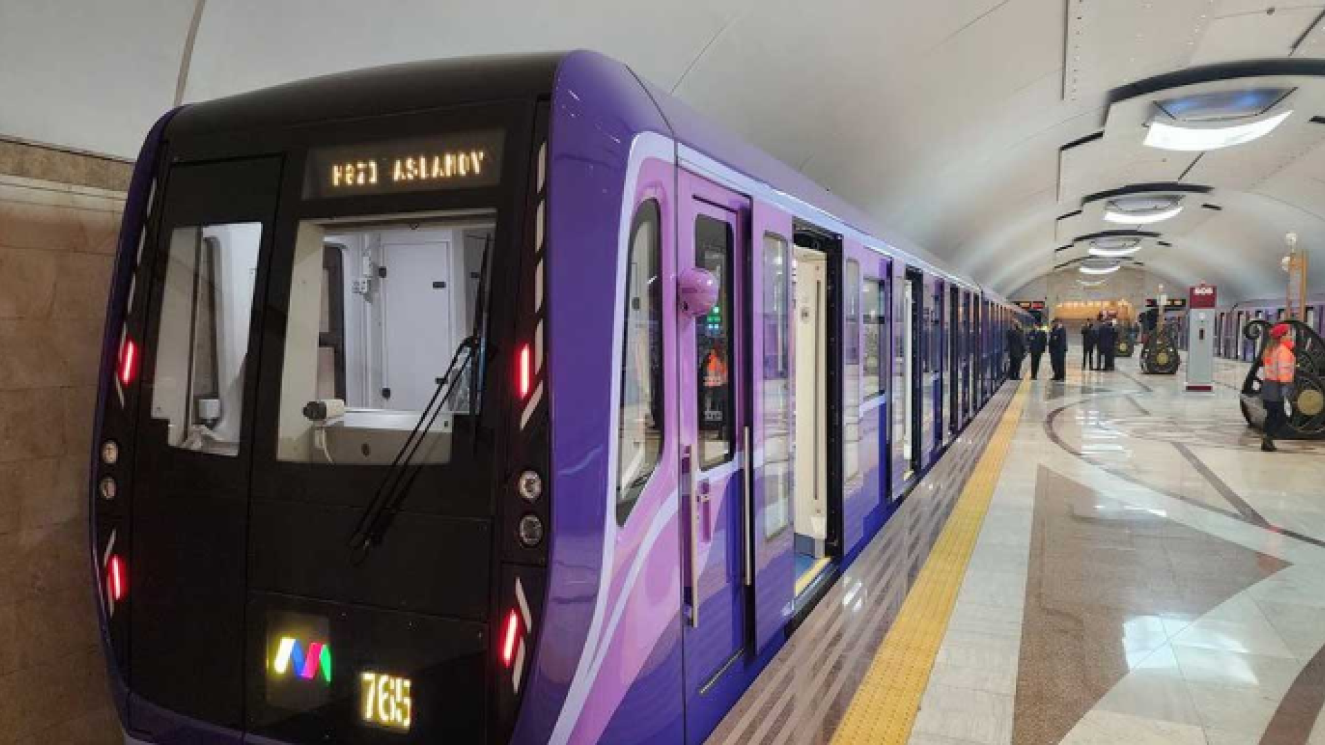 Sərnişinlərin NƏZƏRİNƏ: Bakı metrosunda qrafik dəyişir