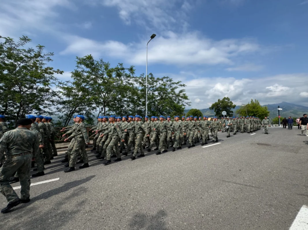 Xankəndi və Laçında hərbçilərin yürüşü keçirilib