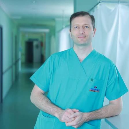 Modern Hospital: Peşəkarlıq və müasir səhiyyə idarəçiliyinin nümunəsi