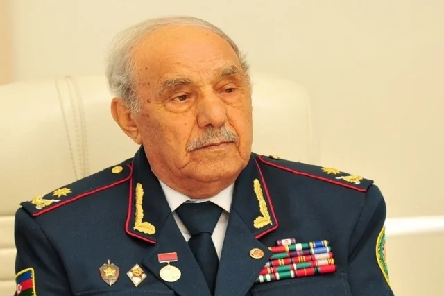 Azərbaycanda general vəfat etdi