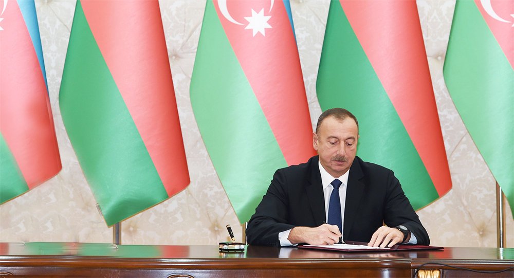 İlham Əliyev əfv sərəncamı imzaladı