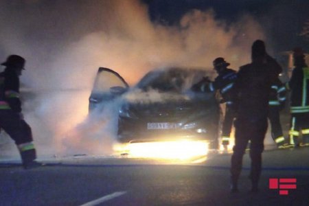 Bakıda “Hyundai” yandı - FOTO